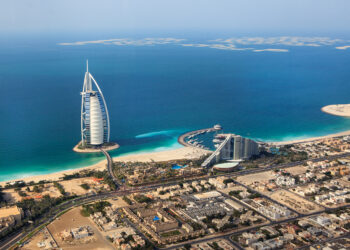 DUBAI, UAE - JANUARY 20: Burj Al Arab hotel on January 20, 2011 in Dubai, UAE. Burj Al Arab is a luxury 5 star hotel built on an artificial island in front of Jumeirah beach