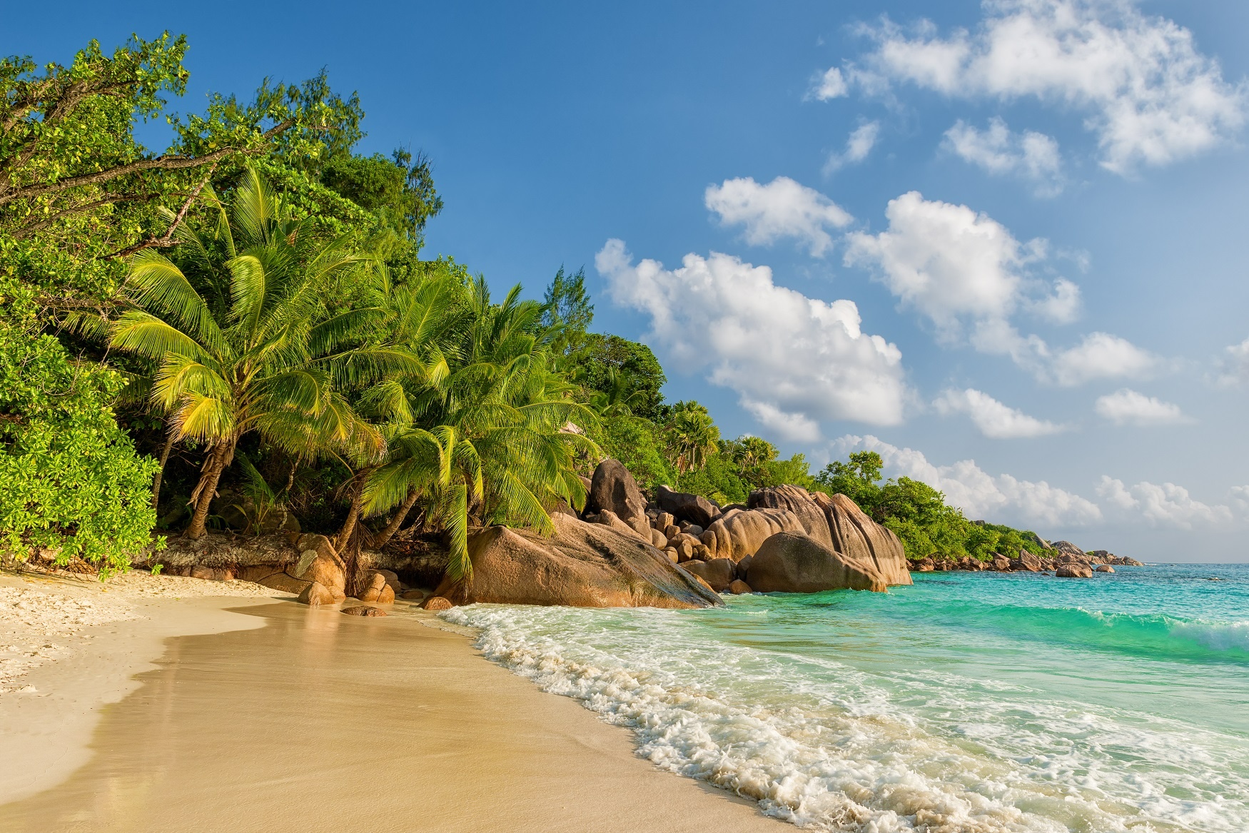 Praslin Island a best island in Seychelles