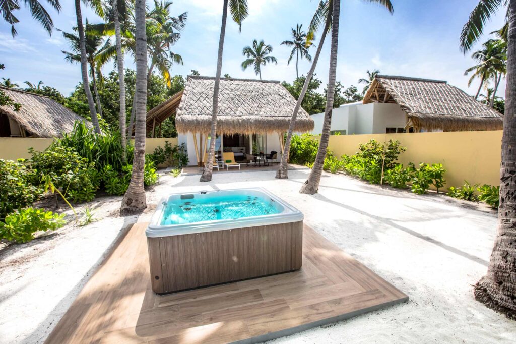 Emerald Maldives Resort and Spa Jacuzzi Beach Villa