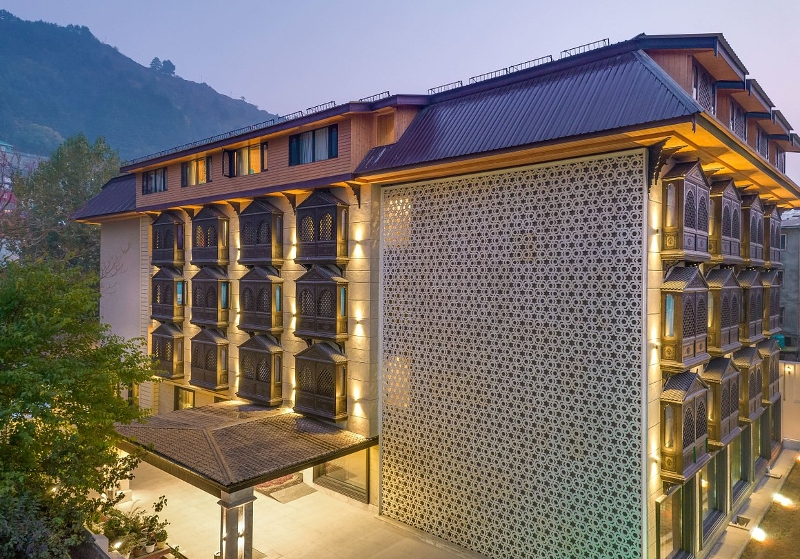 Hotel Snow Land, Srinagar a hottest new Hotel in the world