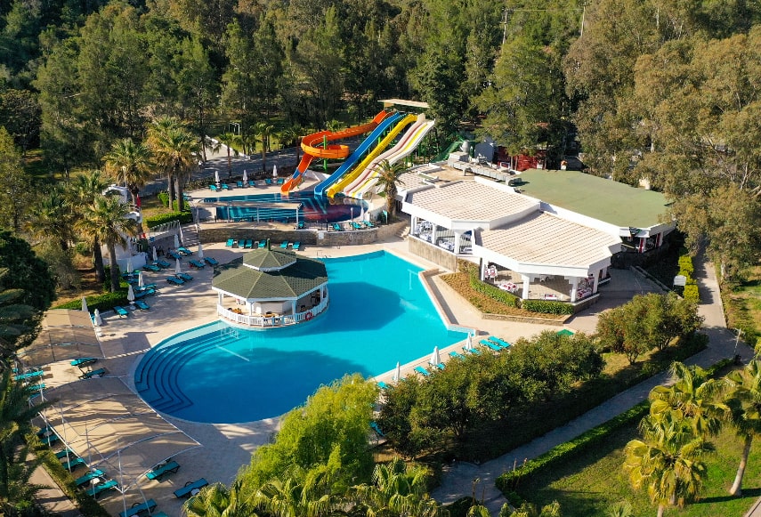 Crystal Green Bay Resort & Spa a best hotel in turkey for families