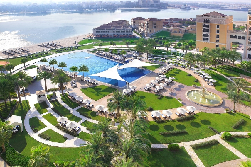 The Ritz-Carlton Abu Dhabi, Grand Canal a best golf hotel in UAE