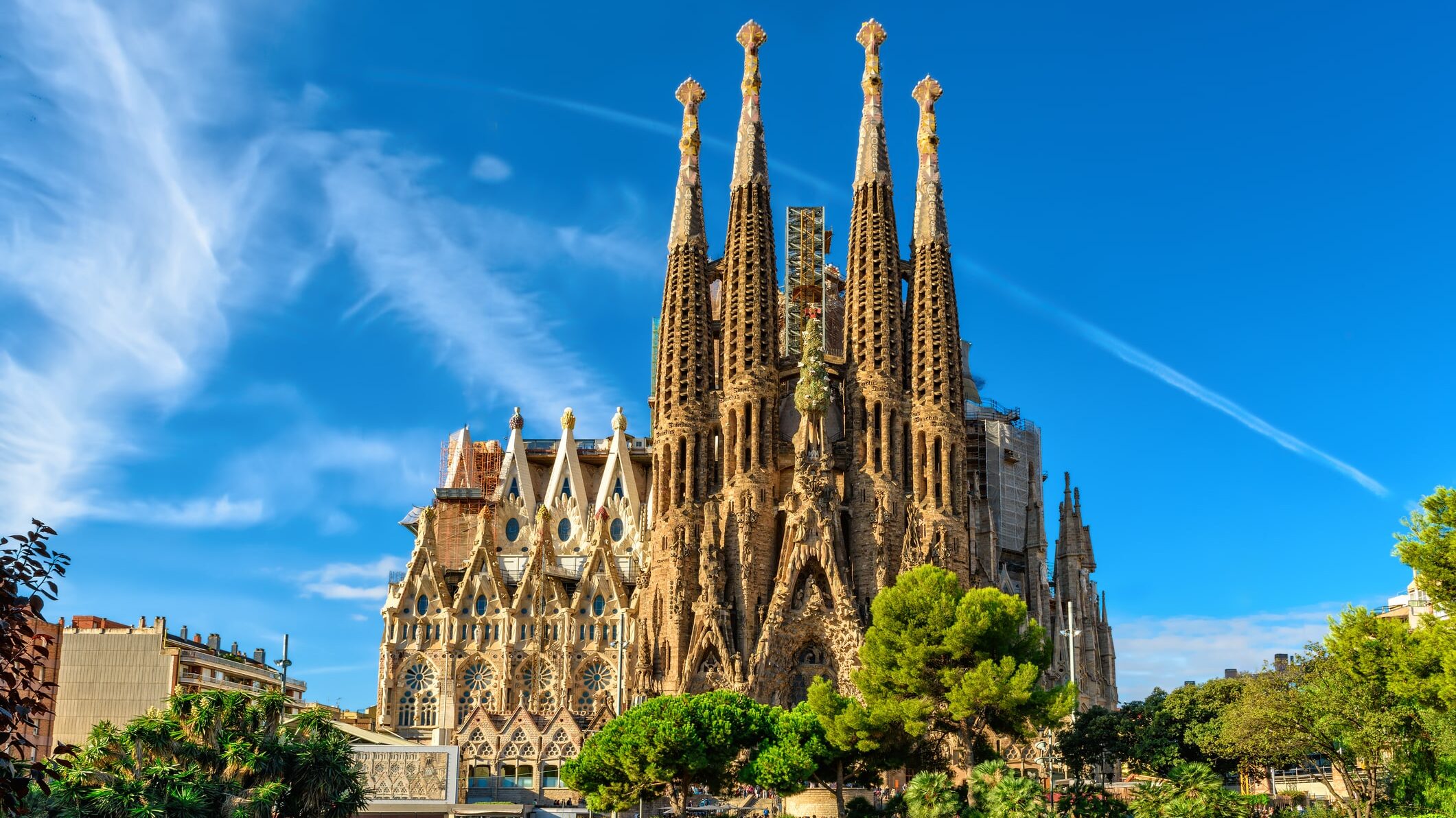 Best time to visit Spain, Sagrada Familia cathedral in Barcelona