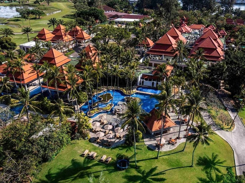 stay at Banyan Tree Phuket