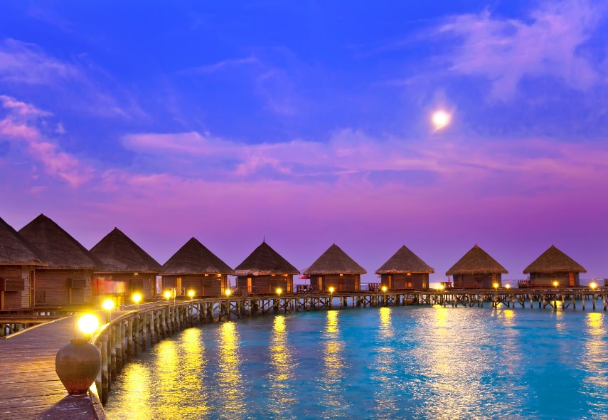 Stay in the Maldives in August