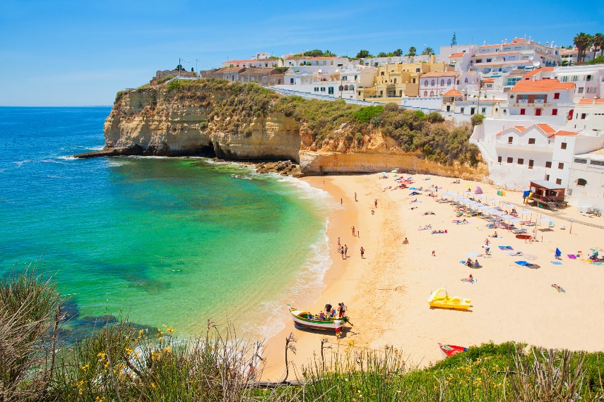 Portugal a warmest place to visit in April