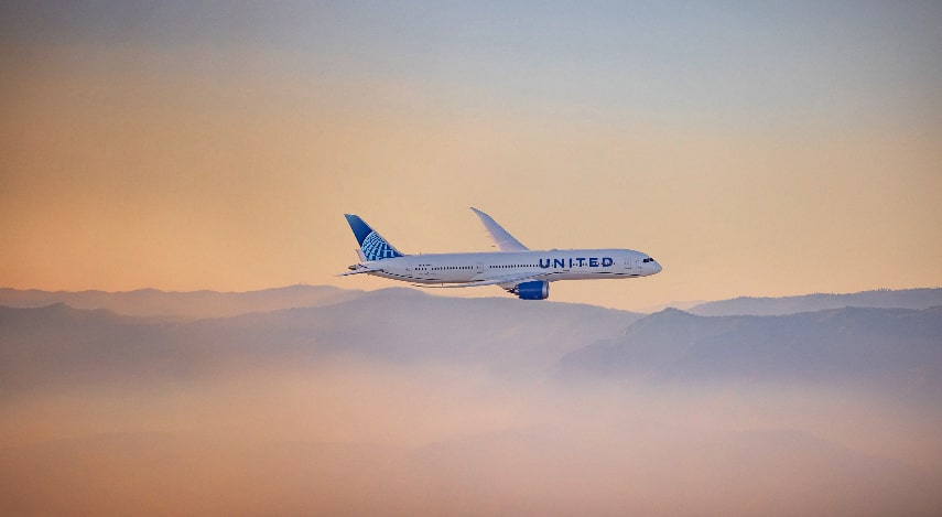 13 Reasons Why Travellers Love To Book Flights With United Airlines?