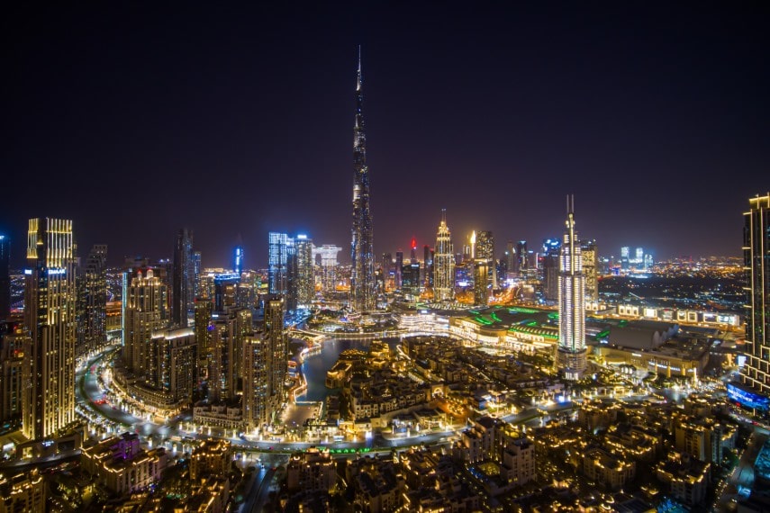 Visit Burj Khalifa, Dubai in March